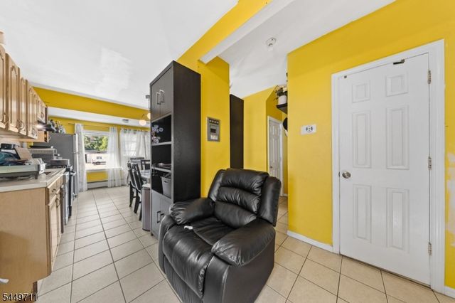 373 Oak St, Passaic City, NJ 07055