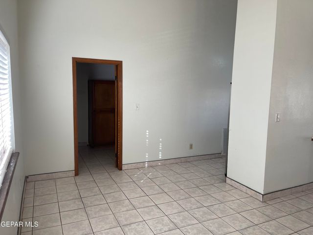 9420 LOUVRE Drive, El Paso, TX 79907