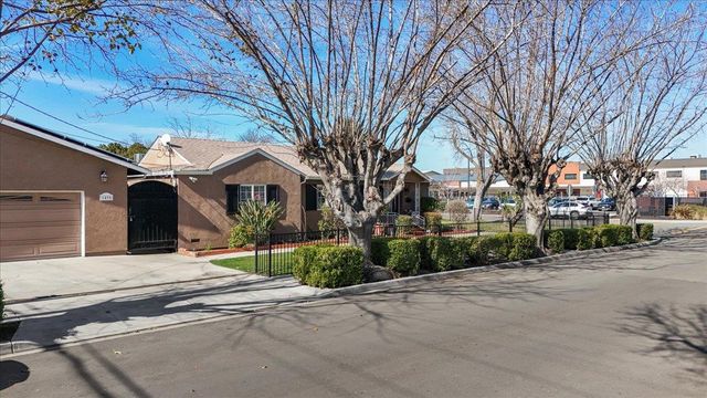 1495 Mae Ave, Tracy, CA 95376