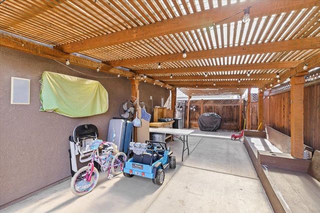 1495 Mae Ave, Tracy, CA 95376