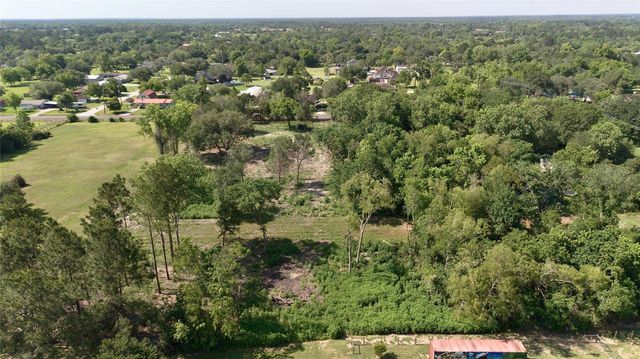 00 32nd St, Santa Fe, TX 77510