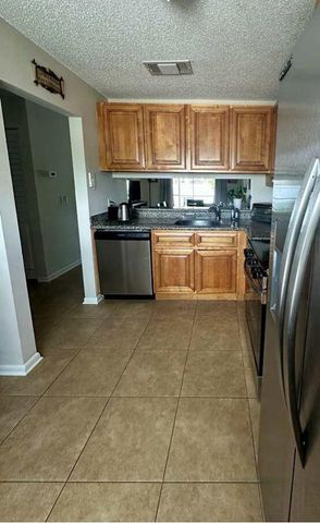 134 Oakwood Drive, Jupiter, FL 33458