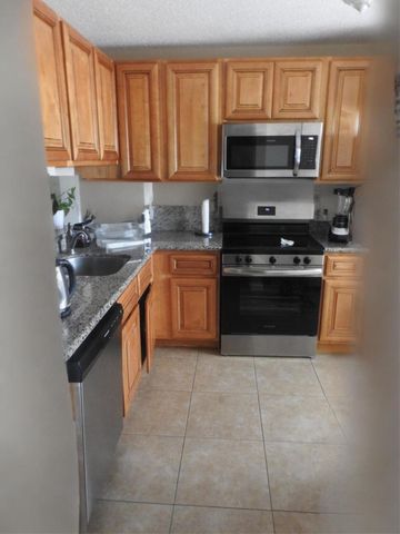 134 Oakwood Drive, Jupiter, FL 33458