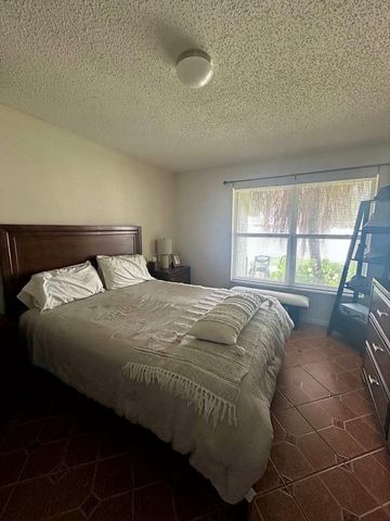 134 Oakwood Drive, Jupiter, FL 33458