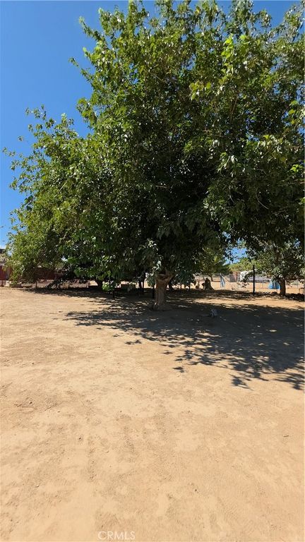 Image 27 of property listing at 38655 159th Street, Palmdale, CA 93591