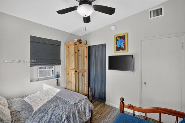 11300 SW 40th Street, Miami, FL 33165