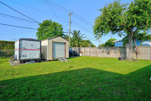 11300 SW 40th Street, Miami, FL 33165