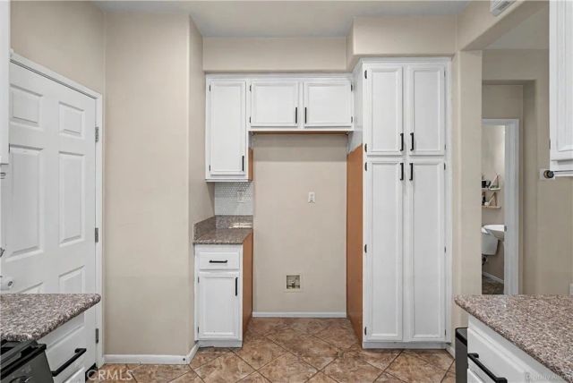 3271 Laval, Riverside, CA 92503