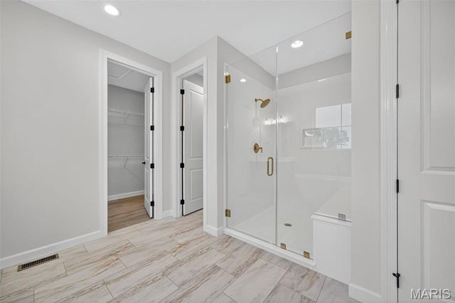 8 Country House Court, O'fallon, MO 63385