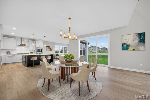 8 Country House Court, O'fallon, MO 63385