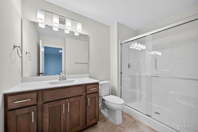 8 Country House Court, O'fallon, MO 63385