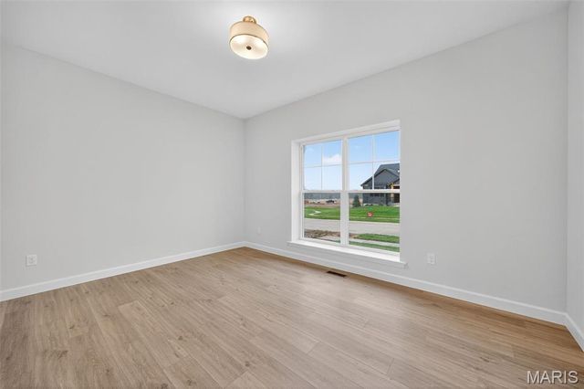 8 Country House Court, O'fallon, MO 63385