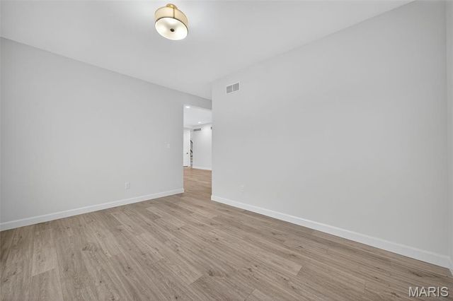 8 Country House Court, O'fallon, MO 63385