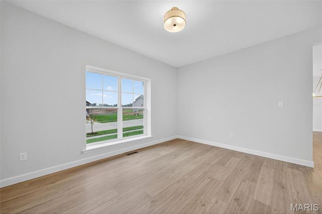 8 Country House Court, O'fallon, MO 63385