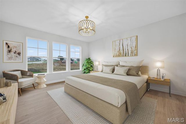 8 Country House Court, O'fallon, MO 63385