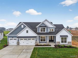 8 Country House Court, O'fallon, MO 63385