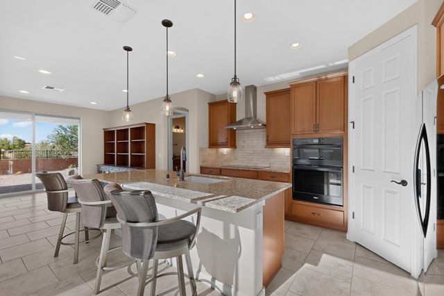 9208 Wind Caves Way NW, Albuquerque, NM 87120
