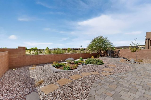 9208 Wind Caves Way NW, Albuquerque, NM 87120