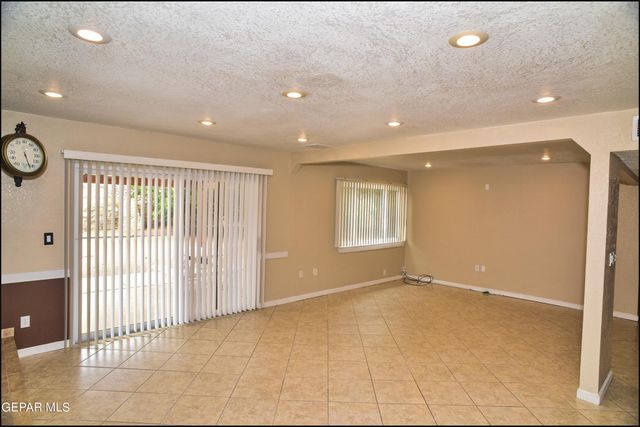 10824 PICO NORTE Road, El Paso, TX 79935