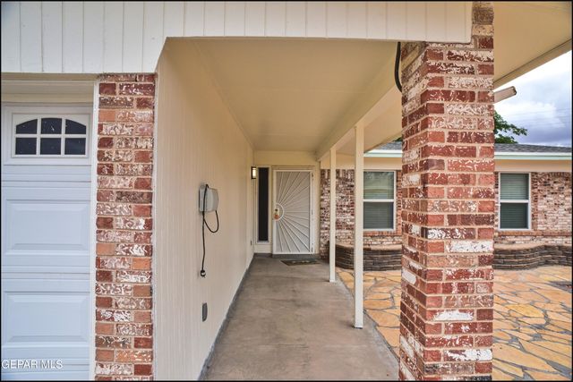 10824 PICO NORTE Road, El Paso, TX 79935