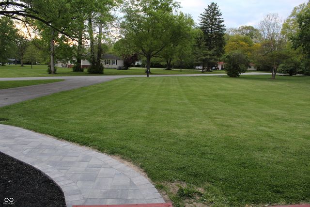 7335 Rainbow Lane N, Indianapolis, IN 46236