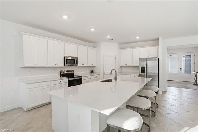 9311 Aqua Overlook CT, Lehigh Acres, FL 33936