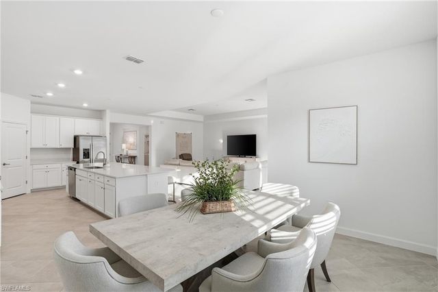 9311 Aqua Overlook CT, Lehigh Acres, FL 33936