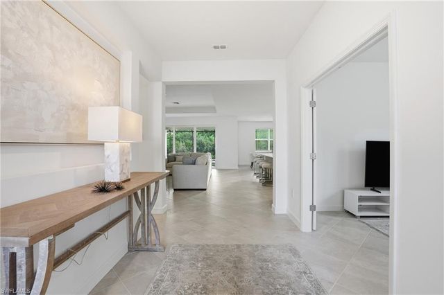 9311 Aqua Overlook CT, Lehigh Acres, FL 33936