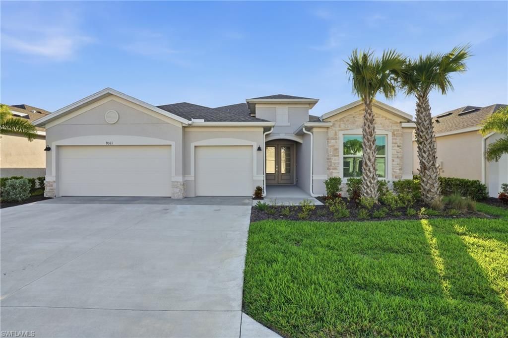 9311 Aqua Overlook CT, Lehigh Acres, FL 33936