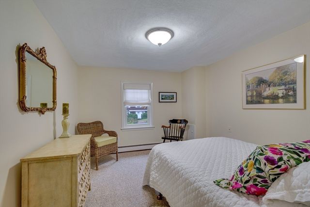 29 Pilgrim Dr, Winchester, MA 01890