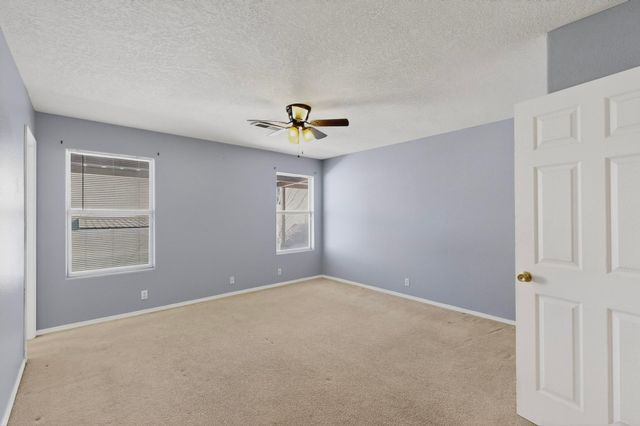 700 Lone Pine Drive SW, Albuquerque, NM 87121