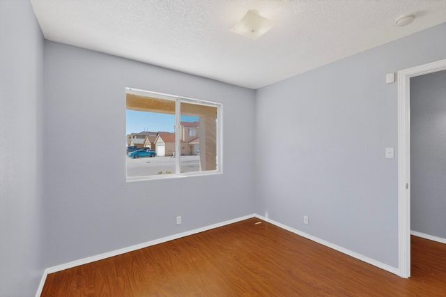 700 Lone Pine Drive SW, Albuquerque, NM 87121