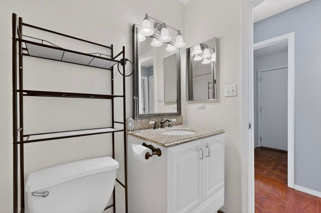 700 Lone Pine Drive SW, Albuquerque, NM 87121