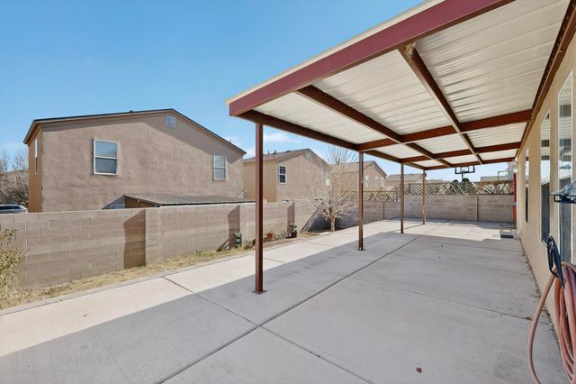 700 Lone Pine Drive SW, Albuquerque, NM 87121