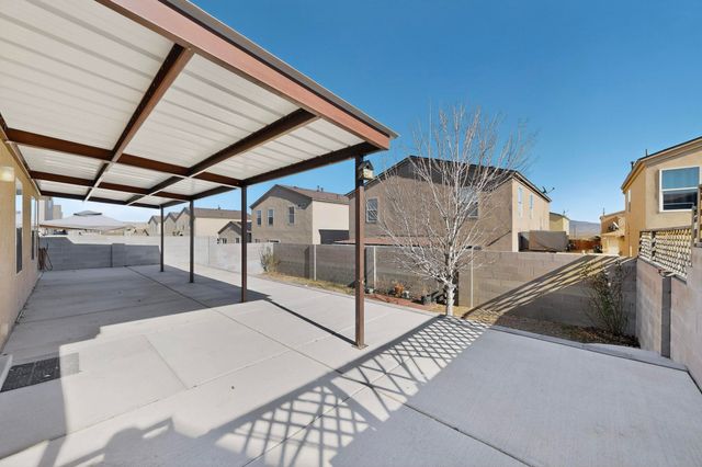 700 Lone Pine Drive SW, Albuquerque, NM 87121