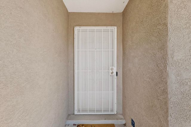 700 Lone Pine Drive SW, Albuquerque, NM 87121