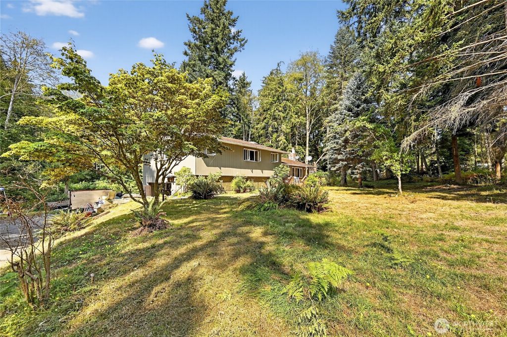 3301 Altair Place, Oak Harbor, WA 98277