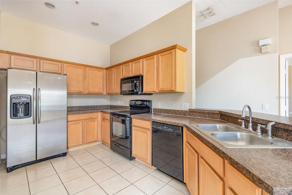 Image 12 of property listing at 6686 S GOLDENROD ROAD 139A, Orlando, FL 32822