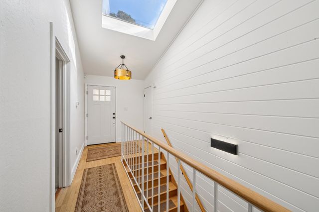 6507 Heather Ridge Way, Oakland, CA 94611