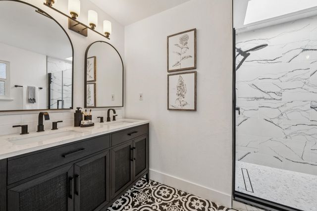 6507 Heather Ridge Way, Oakland, CA 94611