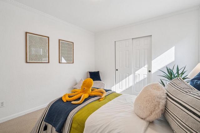 6507 Heather Ridge Way, Oakland, CA 94611