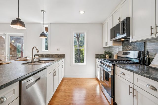 6507 Heather Ridge Way, Oakland, CA 94611