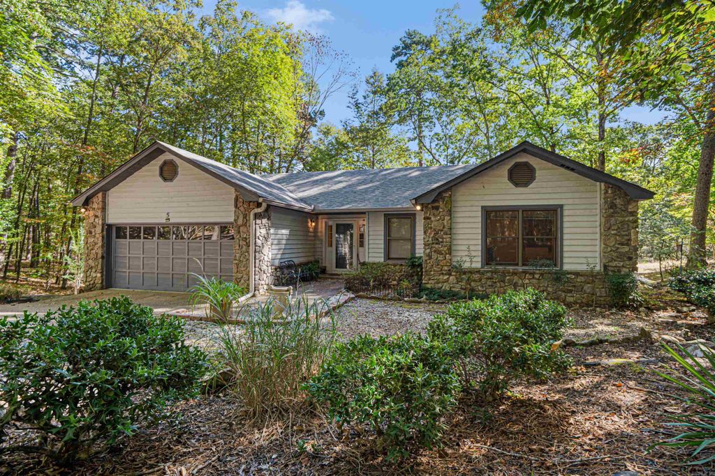5 Culebra Place, Hot Springs Village, AR 71909