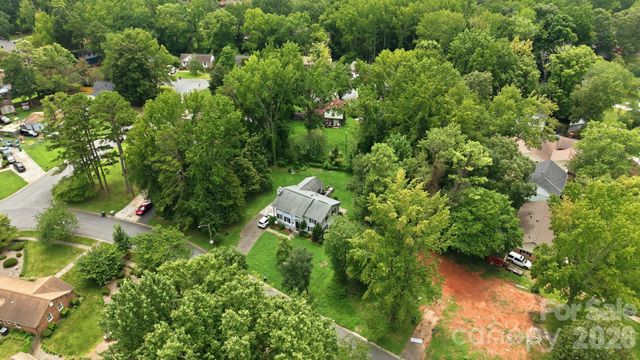 5914 Quiet Cove Court, Charlotte, NC 28215