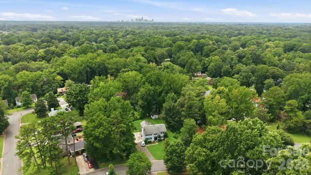 5914 Quiet Cove Court, Charlotte, NC 28215