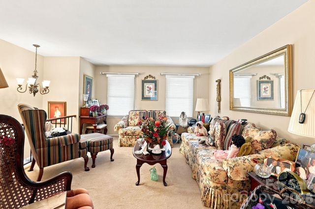 5914 Quiet Cove Court, Charlotte, NC 28215