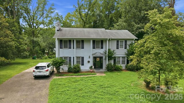 5914 Quiet Cove Court, Charlotte, NC 28215
