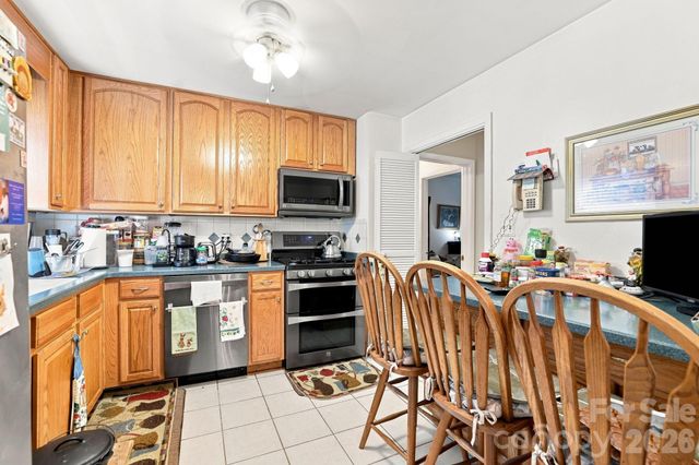 5914 Quiet Cove Court, Charlotte, NC 28215