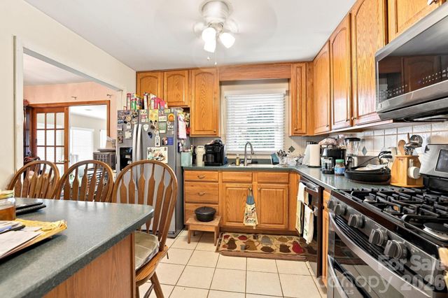 5914 Quiet Cove Court, Charlotte, NC 28215