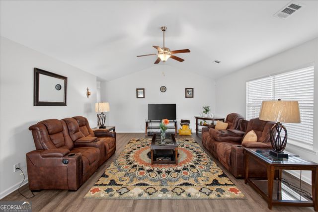 107 Dasher Drive, Springfield, GA 31329